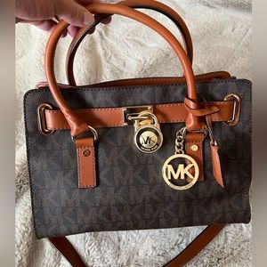 Pre owned Michael kors handbag